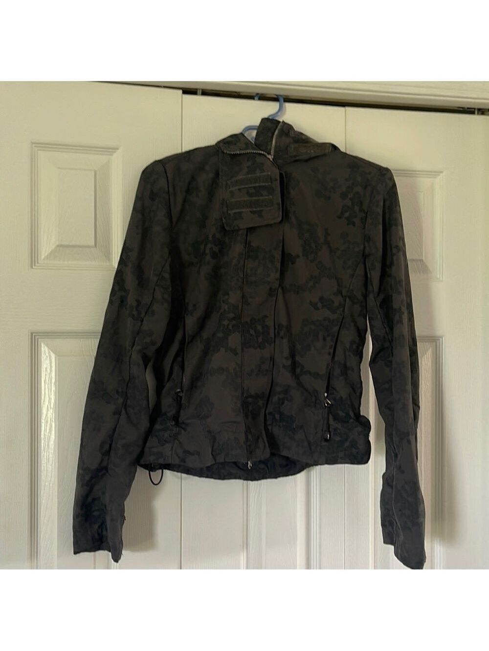 Bench Jacket Size M 🥰🥰